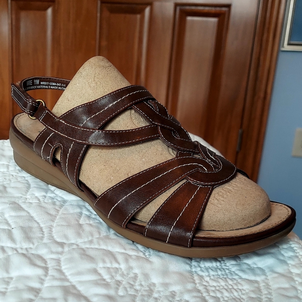 * Yuu Slingback Marie Brown Leather Comfortable Sandals, Size 11 Wide, Like New